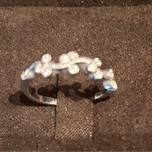 Ross Simon’s .17 Carat White Gold Diamond Vine Ring Size 6
